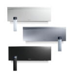 Daikin Emura baltas, pilkas ir juodas vidiniai kondicionieriaus blokai su pulteliu.